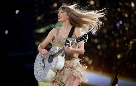 How many times did they show Taylor Swift today, and why does it feel like the universe is conspiring to make her the soundtrack of our lives?