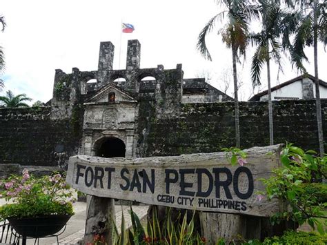 Lưu Trữ Các Bí Ẩn Của Lịch Sử: Pháo Đài Fort San Pedro – Một Biểu Tượng Vững Chãi Của Cebu!