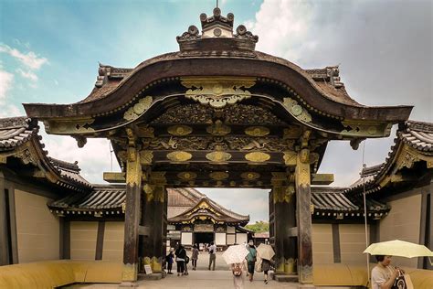  Nijo-jo Castle: Khám phá vẻ đẹp uy nghi của lịch sử và kiến trúc Nhật Bản!