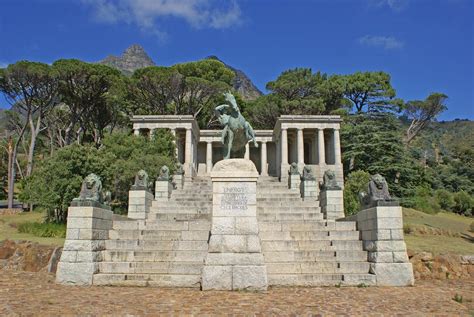 Rhodes Memorial: Kỷ Niệm Vĩ Đại và Cảnh Quan ngoạn mục ở Cape Town!